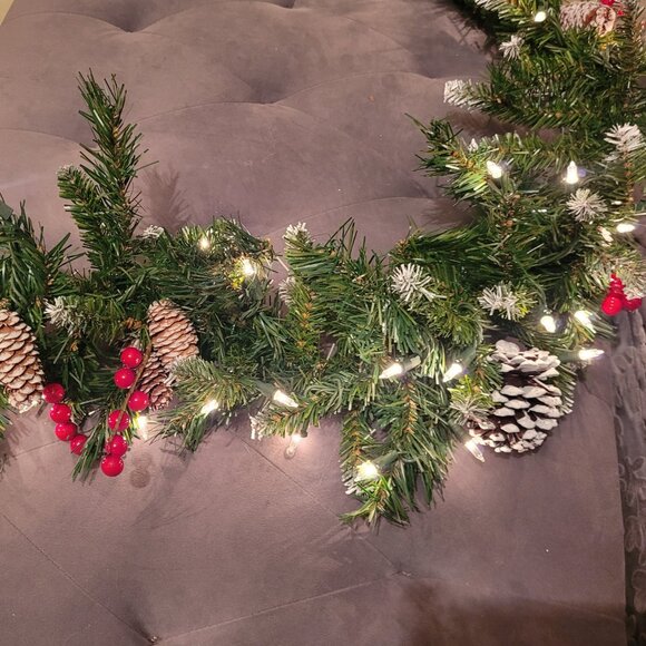 NIB National Tree Company 9 ft. Frosted Berry Garland with Clear Lights - Picture 4 of 5